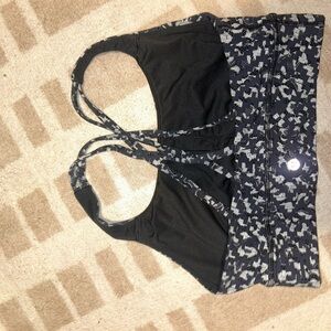 Lululemon Black and Gray Patterned Sports Bra size 8